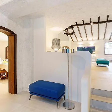 Sleeps 12 Pool Air Con Wifi *