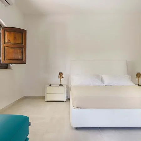 Villa Sleeps 12 Pool Air Con Wifi