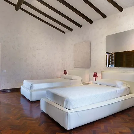 Villa Sleeps 12 Pool Air Con Wifi